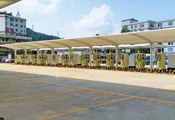 Private installation or public parking